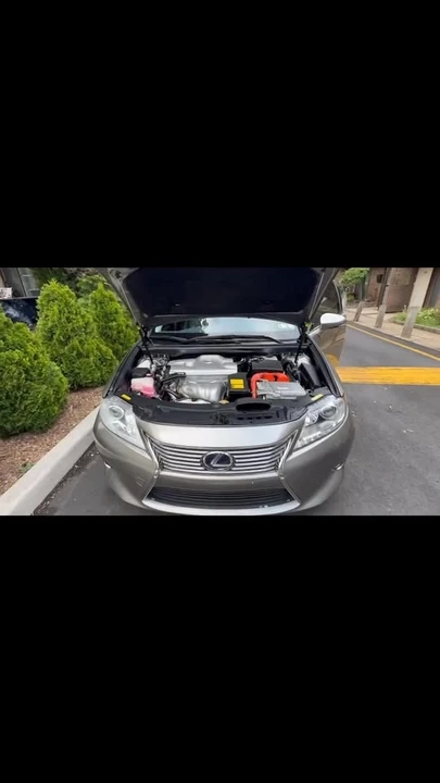2015 Lexus ES 6th Gen - Image 16 of 16