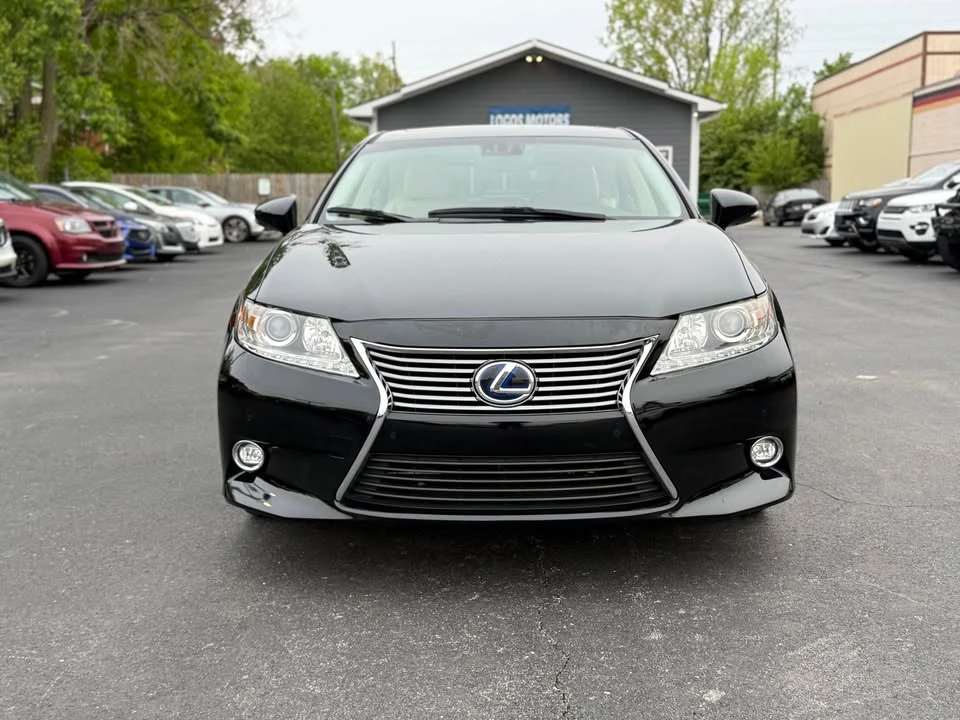 2015 Lexus ES 6th Gen - Image 8 of 20