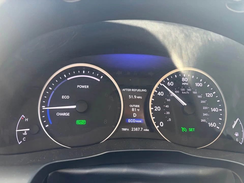 2015 Lexus ES 6th Gen - Image 20 of 21