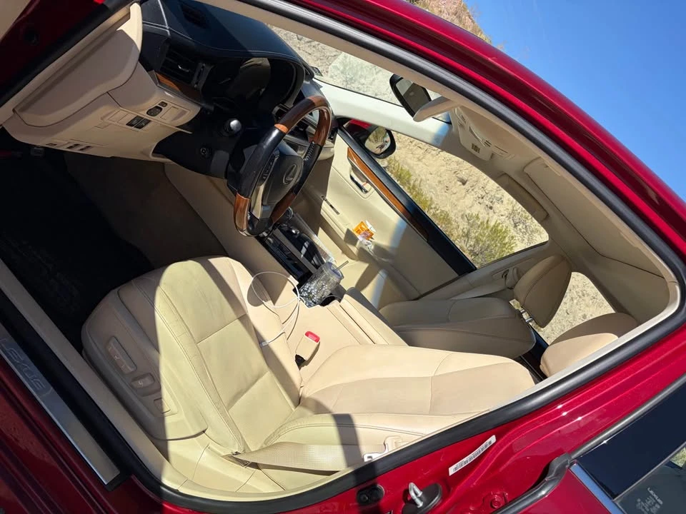 2015 Lexus ES 6th Gen - Image 7 of 21