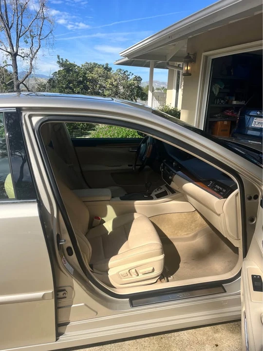 2015 Lexus ES 6th Gen - Image 8 of 10