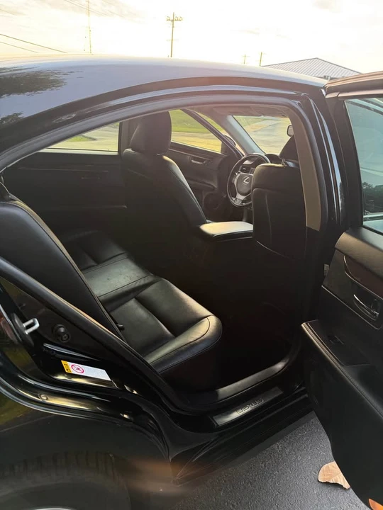 2015 Lexus ES 6th Gen - Image 12 of 14