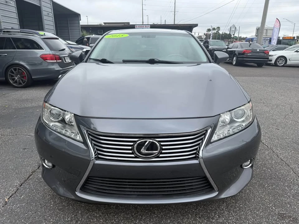 2015 Lexus ES 6th Gen - Image 2 of 16