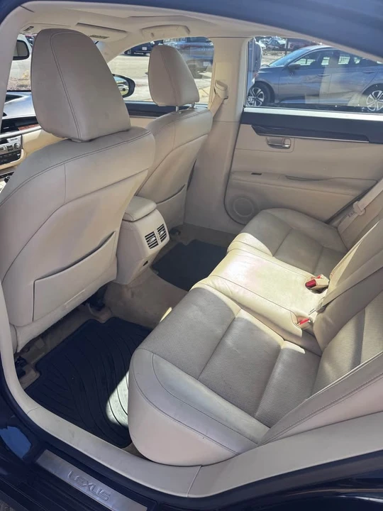 2015 Lexus ES 6th Gen - Image 6 of 18