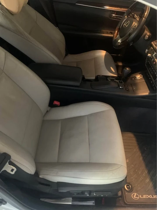 2015 Lexus ES 6th Gen - Image 13 of 14