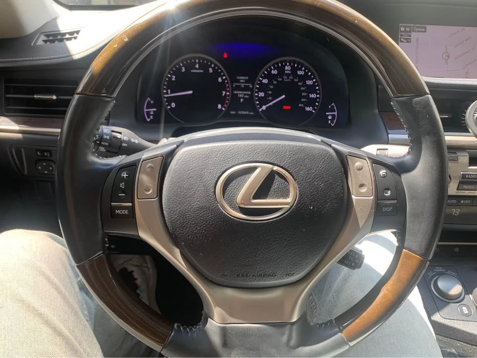 2015 Lexus ES 6th Gen - Image 9 of 14