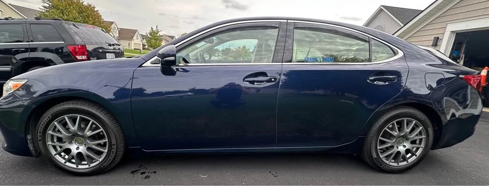 2015 Lexus ES 6th Gen - Image 5 of 20