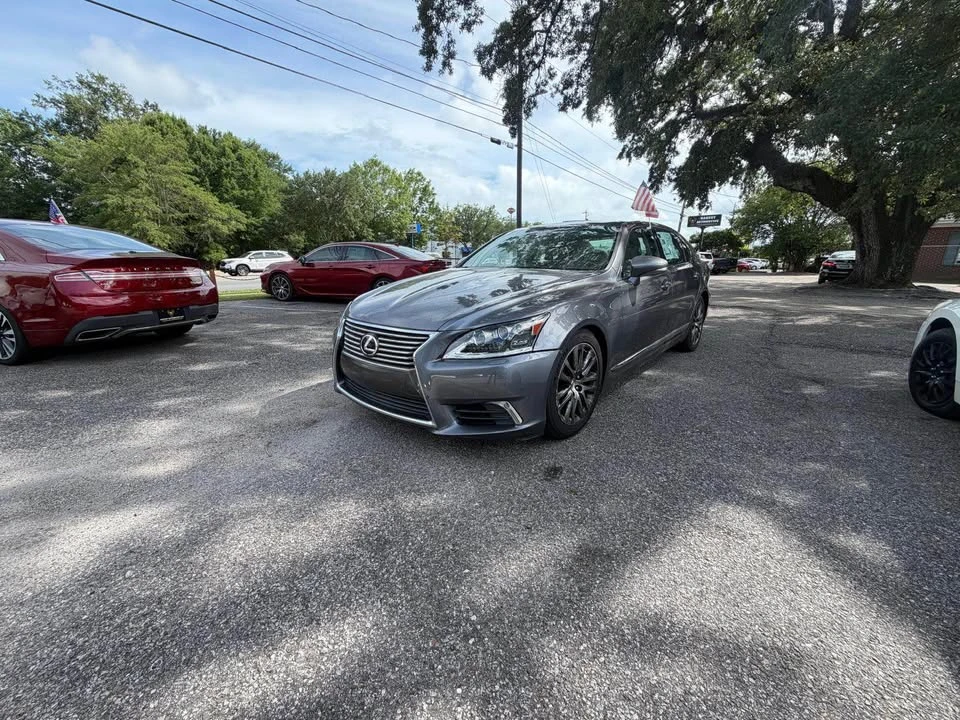 2015 Lexus ES 6th Gen - Image 5 of 7