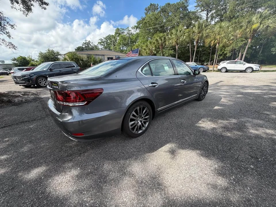 2015 Lexus ES 6th Gen - Image 3 of 7