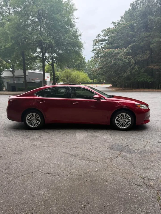 2015 Lexus ES 6th Gen - Image 6 of 20