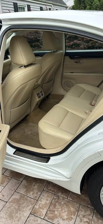 2015 Lexus ES 6th Gen - Image 4 of 6