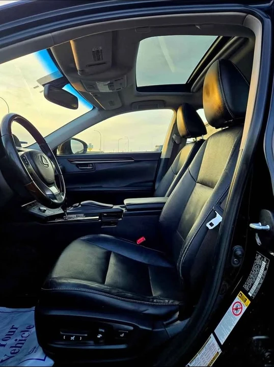 2015 Lexus ES 6th Gen - Image 7 of 18
