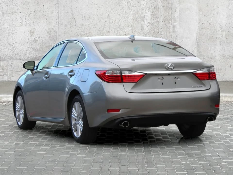 2015 Lexus ES 6th Gen - Image 4 of 10