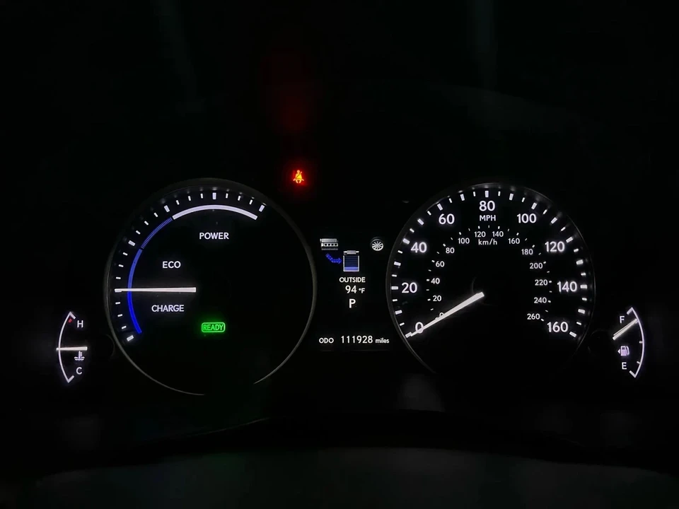 2015 Lexus ES 6th Gen - Image 11 of 17