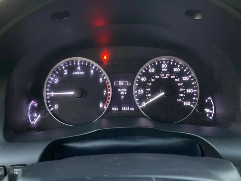2015 Lexus ES 6th Gen - Image 11 of 12