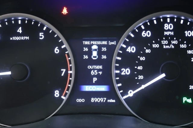 2015 Lexus ES 6th Gen - Image 22 of 31