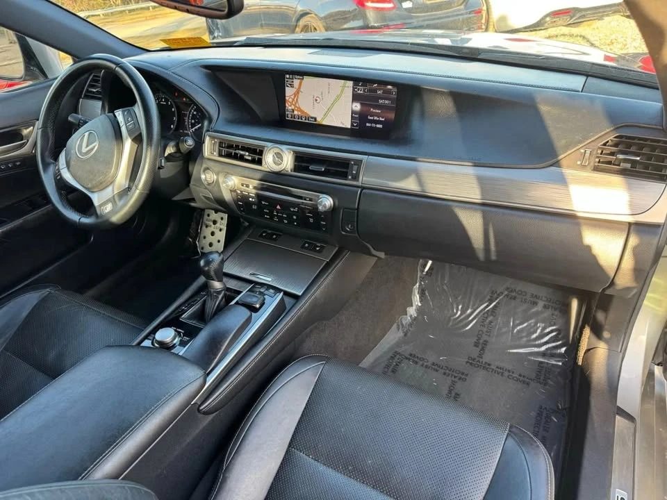 2015 Lexus GS 4th Gen - Image 10 of 12