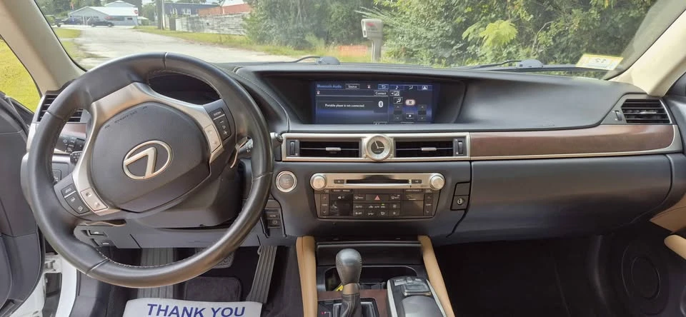 2015 Lexus GS 4th Gen - Image 9 of 10