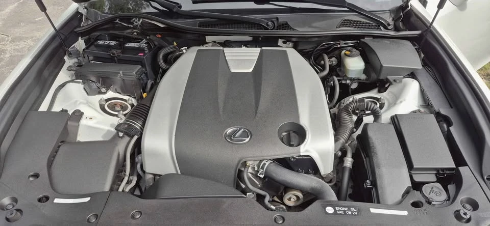 2015 Lexus GS 4th Gen - Image 6 of 10