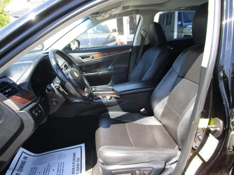 2015 Lexus GS 4th Gen - Image 9 of 20