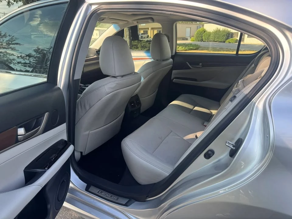 2015 Lexus GS 4th Gen - Image 12 of 20
