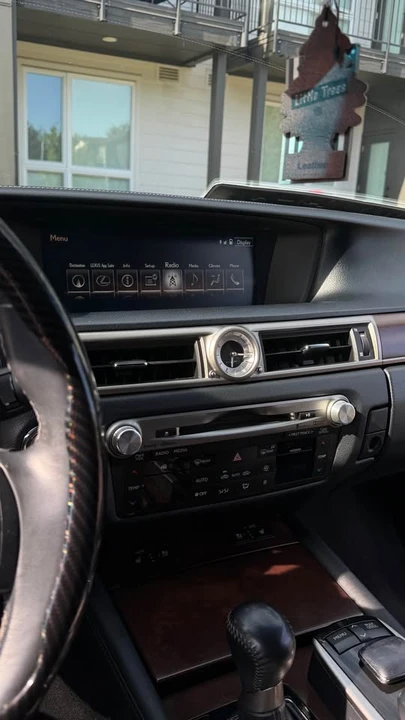 2015 Lexus GS 4th Gen - Image 2 of 17