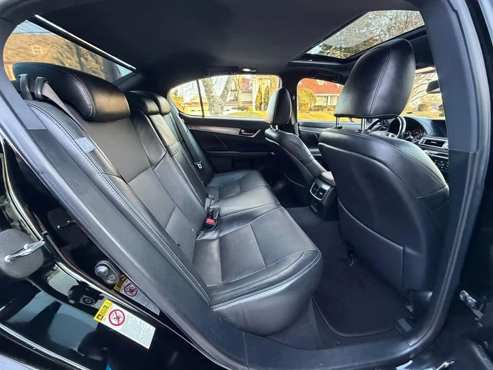 2015 Lexus GS 4th Gen - Image 17 of 20