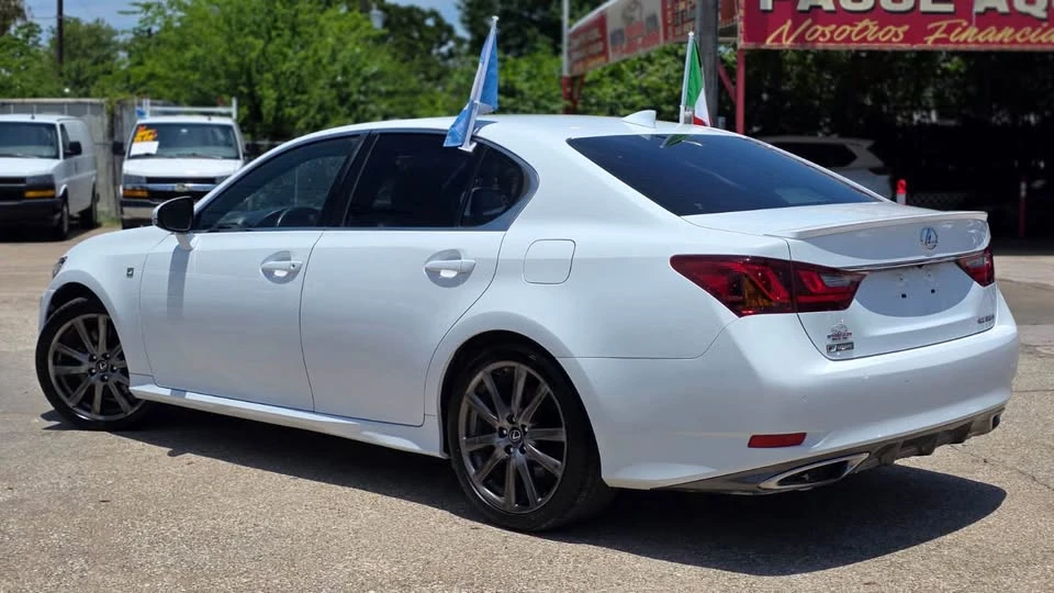 2015 Lexus GS 4th Gen - Image 3 of 10