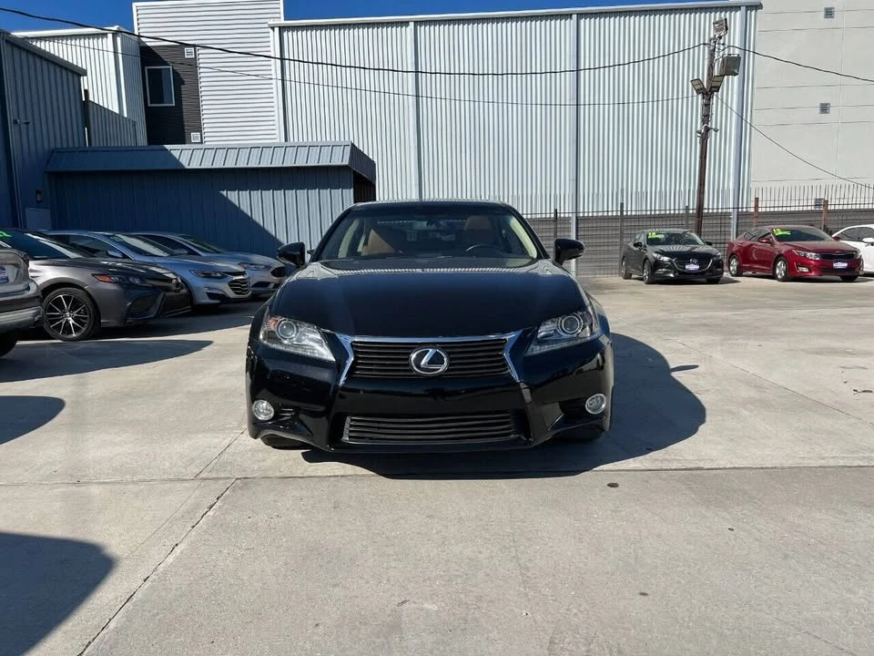 2015 Lexus GS 4th Gen - Image 3 of 13