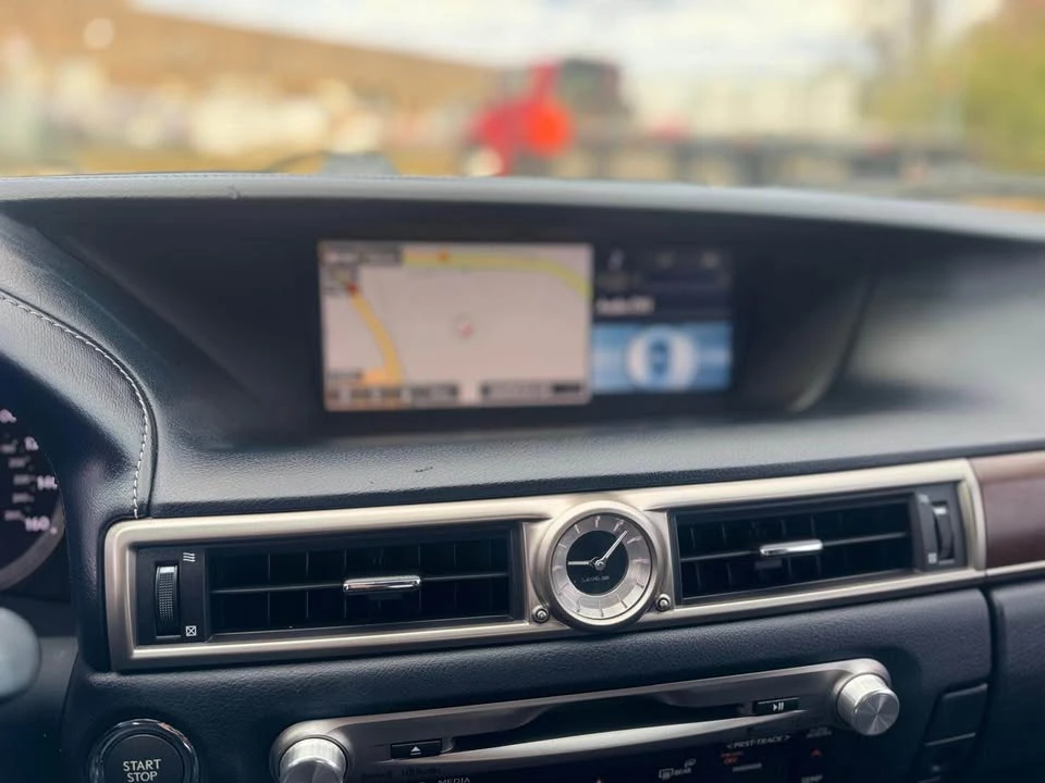 2015 Lexus GS 4th Gen - Image 13 of 18