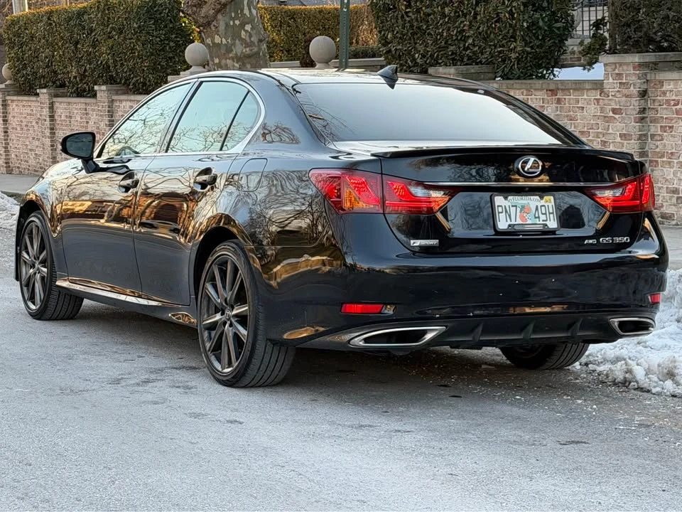 2015 Lexus GS 4th Gen - Image 8 of 19