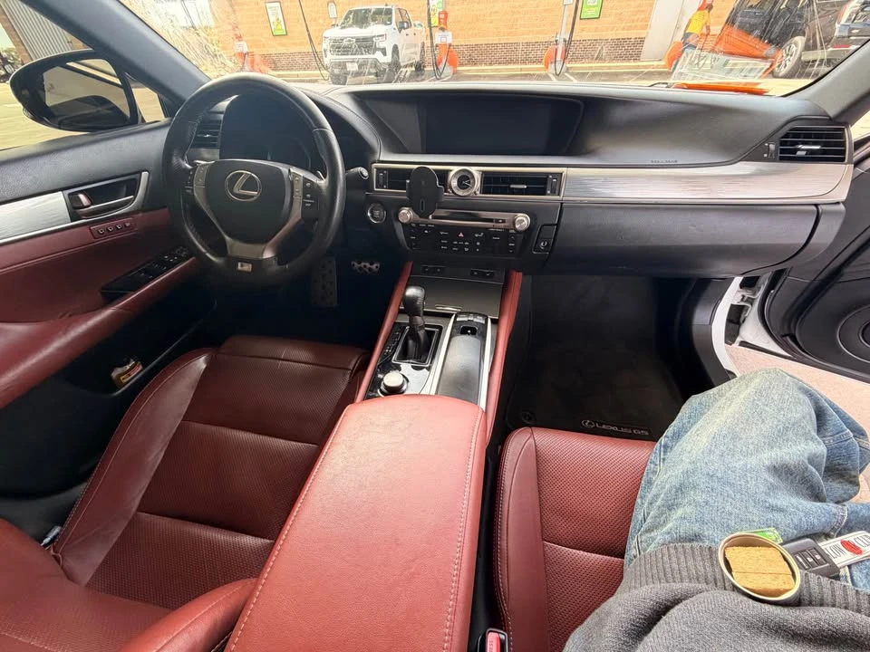 2015 Lexus GS 4th Gen - Image 14 of 19