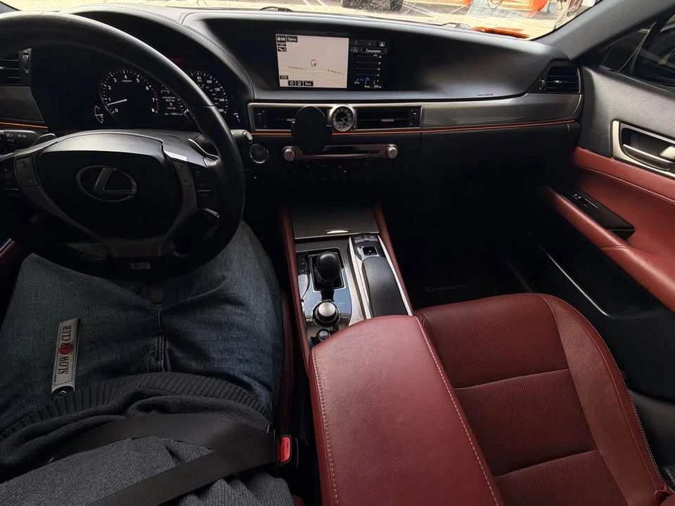 2015 Lexus GS 4th Gen - Image 11 of 19