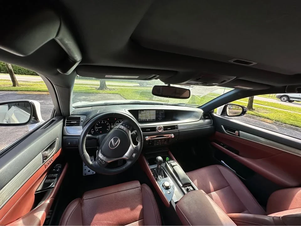 2015 Lexus GS 4th Gen - Image 10 of 15