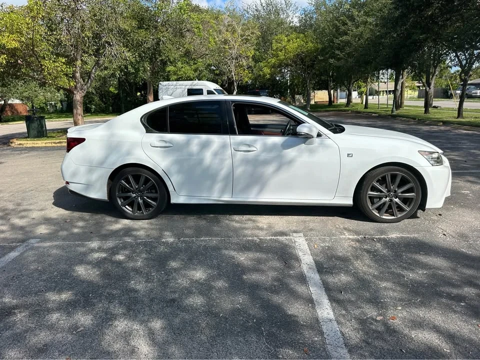 2015 Lexus GS 4th Gen - Image 4 of 15