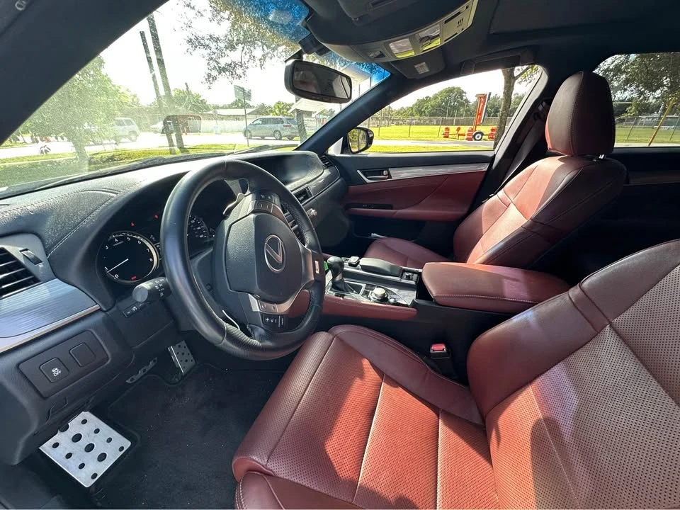 2015 Lexus GS 4th Gen - Image 12 of 15