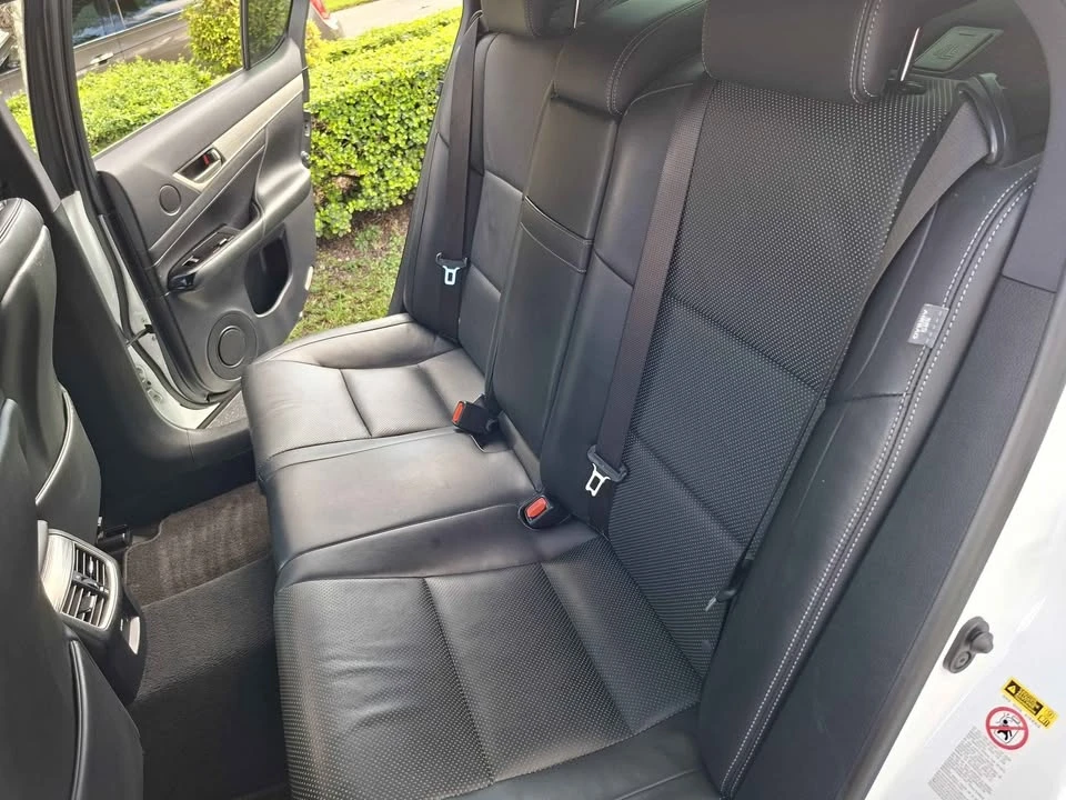 2015 Lexus GS 4th Gen - Image 17 of 19