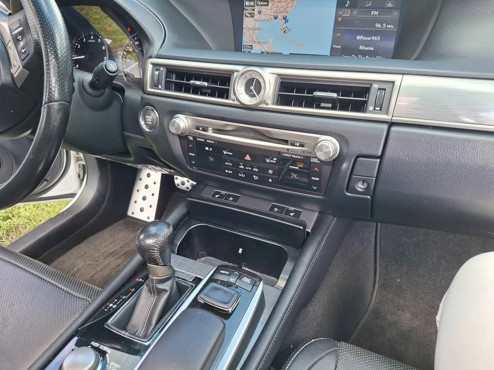 2015 Lexus GS 4th Gen - Image 9 of 19