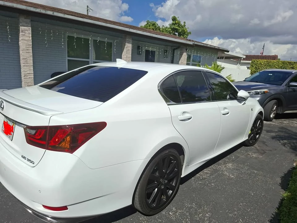 2015 Lexus GS 4th Gen - Image 19 of 19