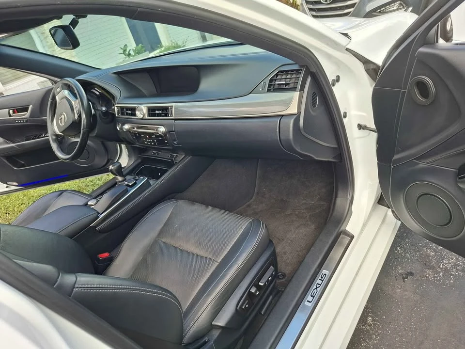2015 Lexus GS 4th Gen - Image 14 of 19