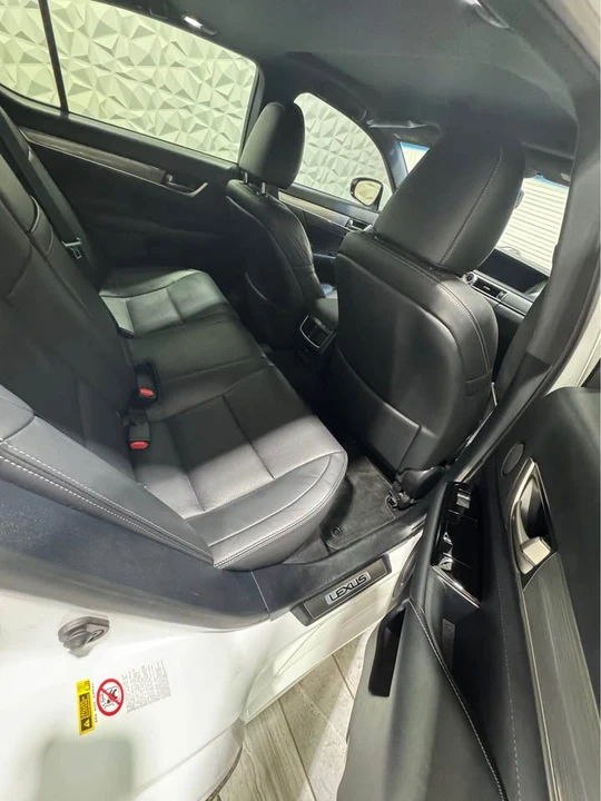 2015 Lexus GS 4th Gen - Image 12 of 13
