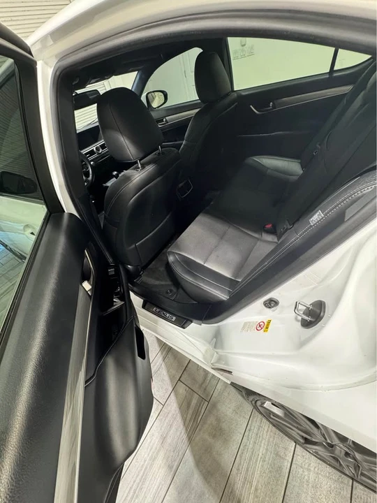 2015 Lexus GS 4th Gen - Image 11 of 13