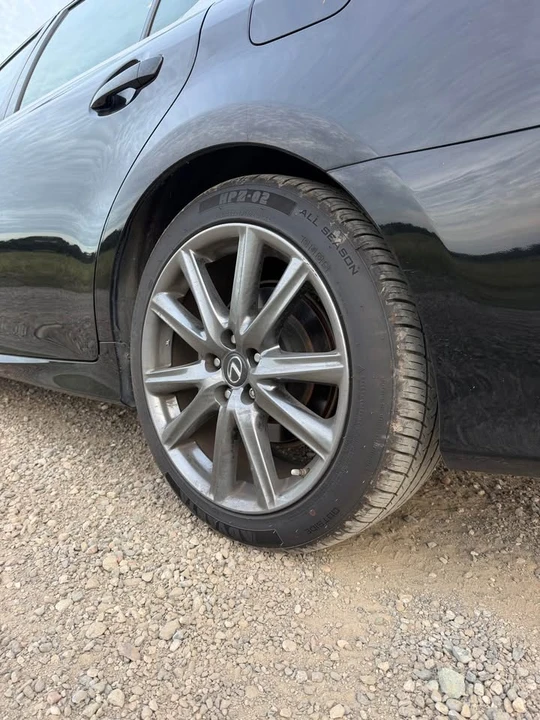 2015 Lexus GS 4th Gen - Image 11 of 19