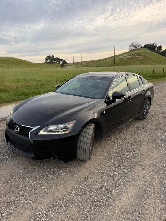 2015 Lexus GS 4th Gen - Image 2 of 19