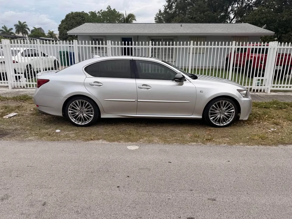 2015 Lexus GS 4th Gen - Image 3 of 14