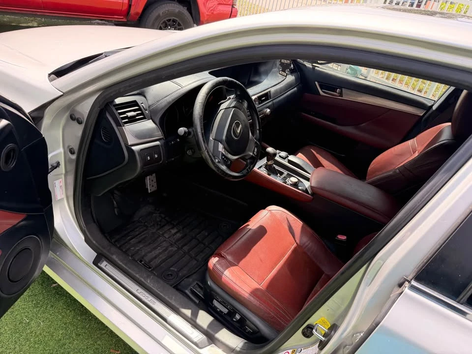 2015 Lexus GS 4th Gen - Image 10 of 14