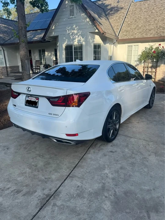 2015 Lexus GS 4th Gen - Image 2 of 10