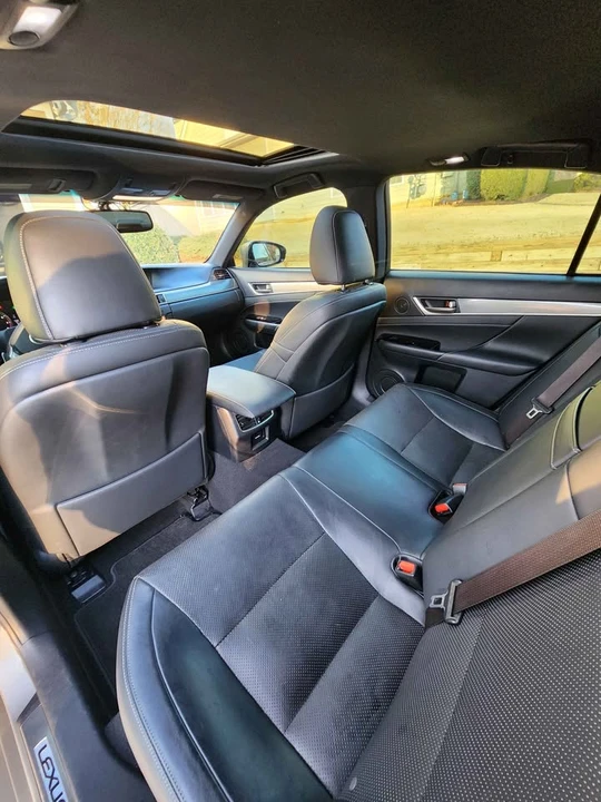 2015 Lexus GS 4th Gen - Image 16 of 18