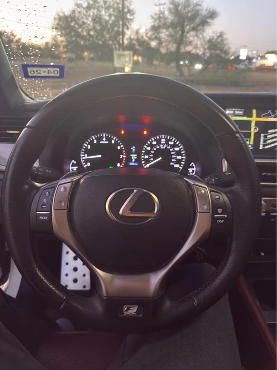 2015 Lexus GS 4th Gen - Image 3 of 10