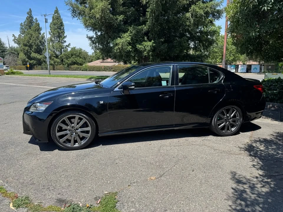 2015 Lexus GS 4th Gen - Image 2 of 16